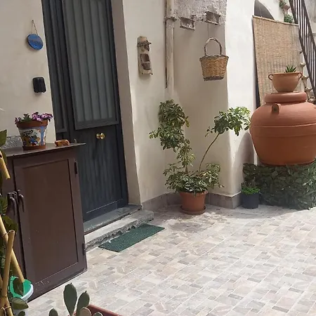 Casa Nel Centro Storico Di ,accessibile E Accogliente Catania